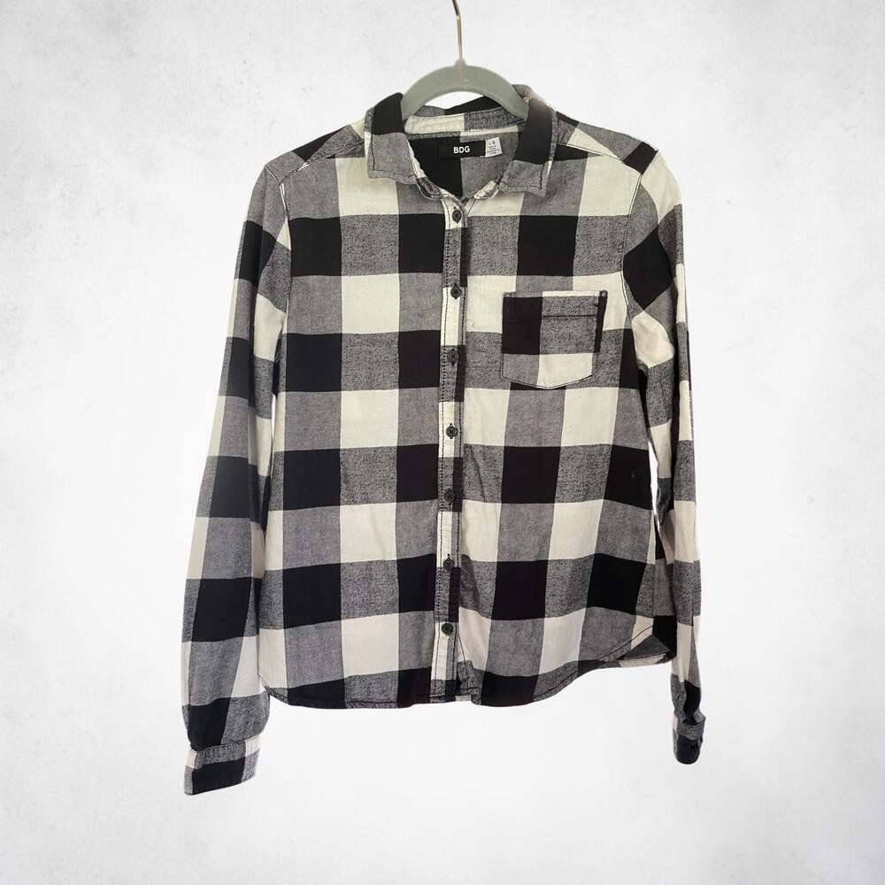 BDG Black and White Buffalo Plaid Button-Down Flannel Shirt